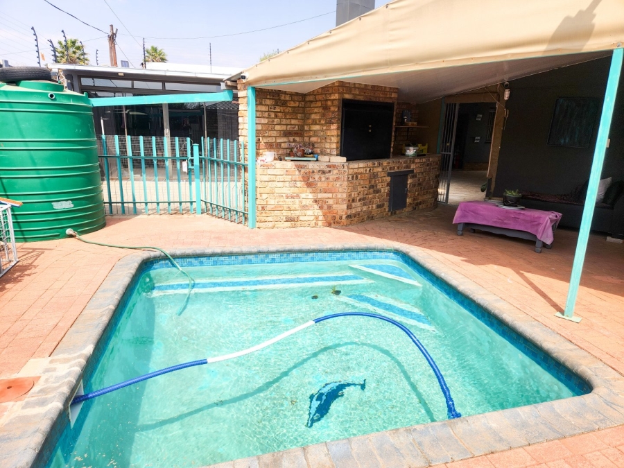 3 Bedroom Property for Sale in Stilfontein Ext 4 North West